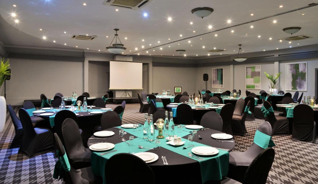 Holiday Inn Johannesburg Airport By Ihg Кемптън Парк Екстериор снимка