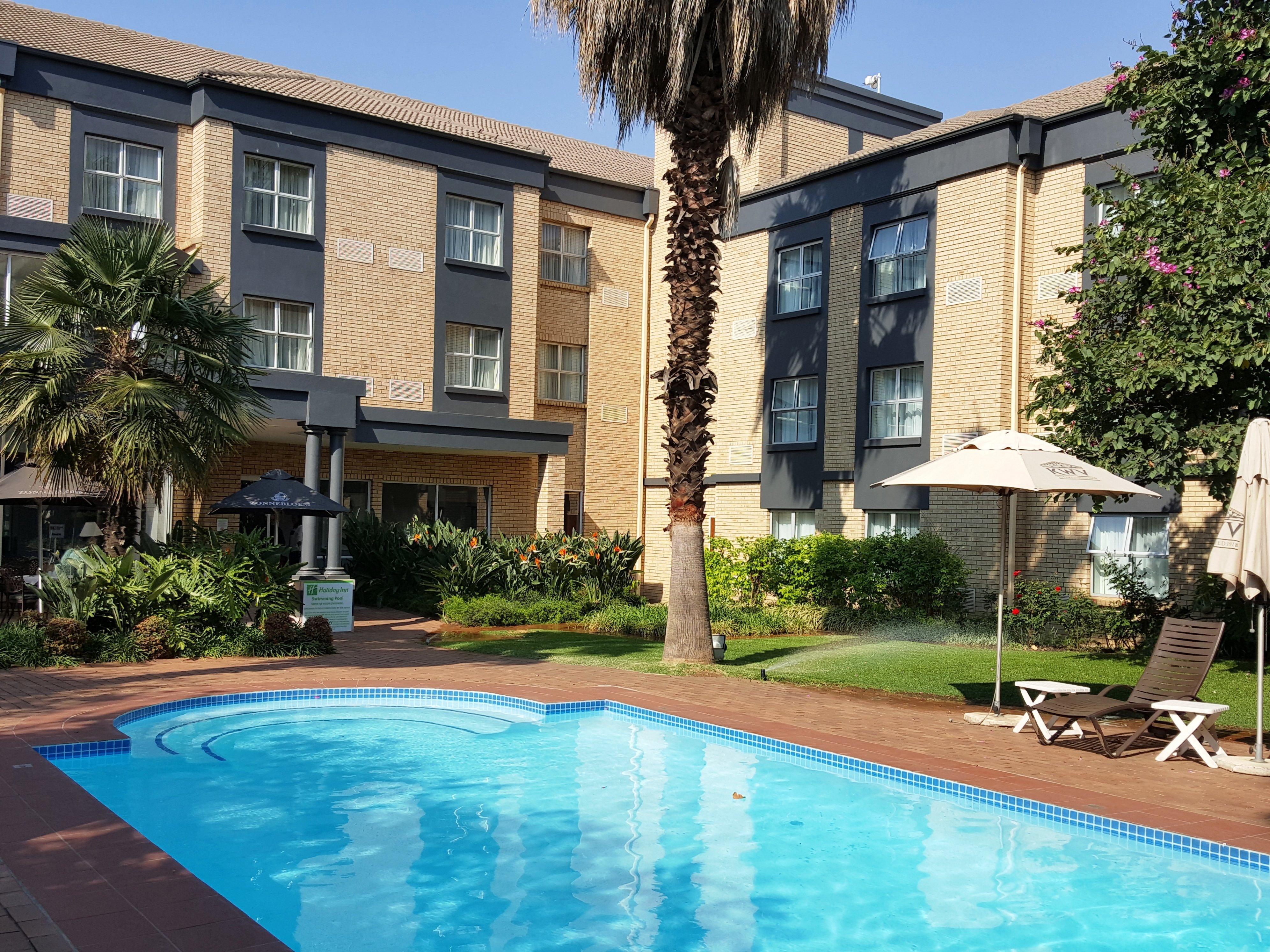 Holiday Inn Johannesburg Airport By Ihg Кемптън Парк Екстериор снимка