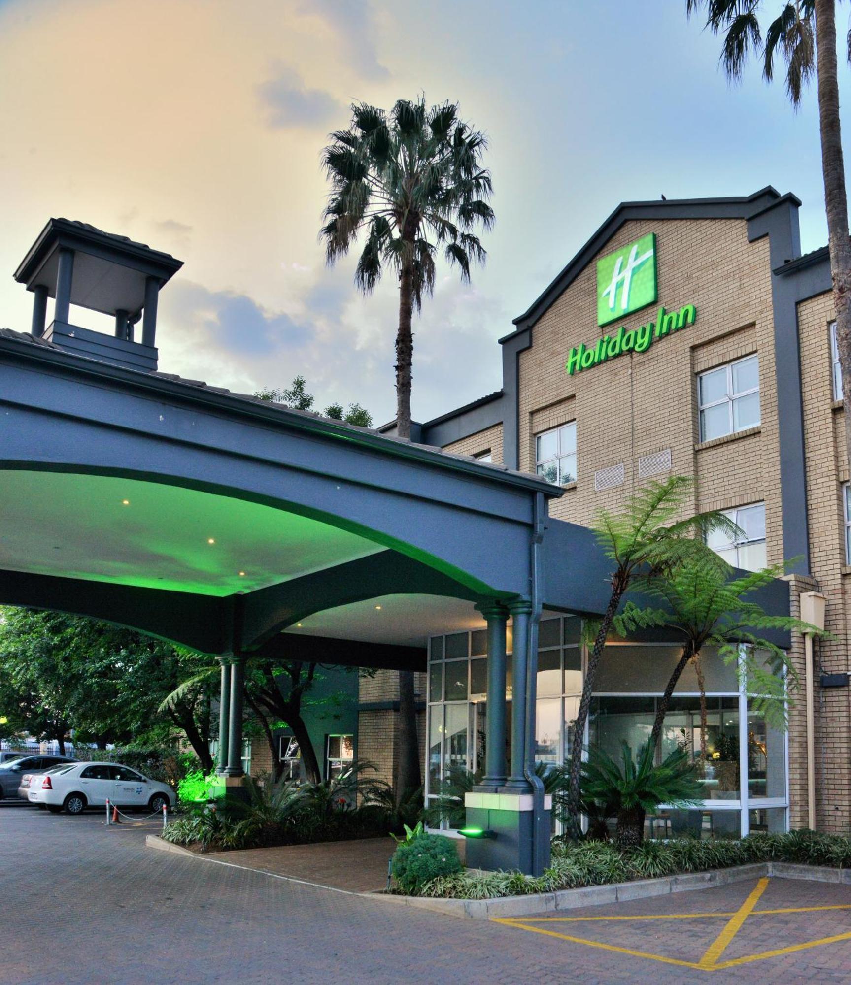 Holiday Inn Johannesburg Airport By Ihg Кемптън Парк Екстериор снимка